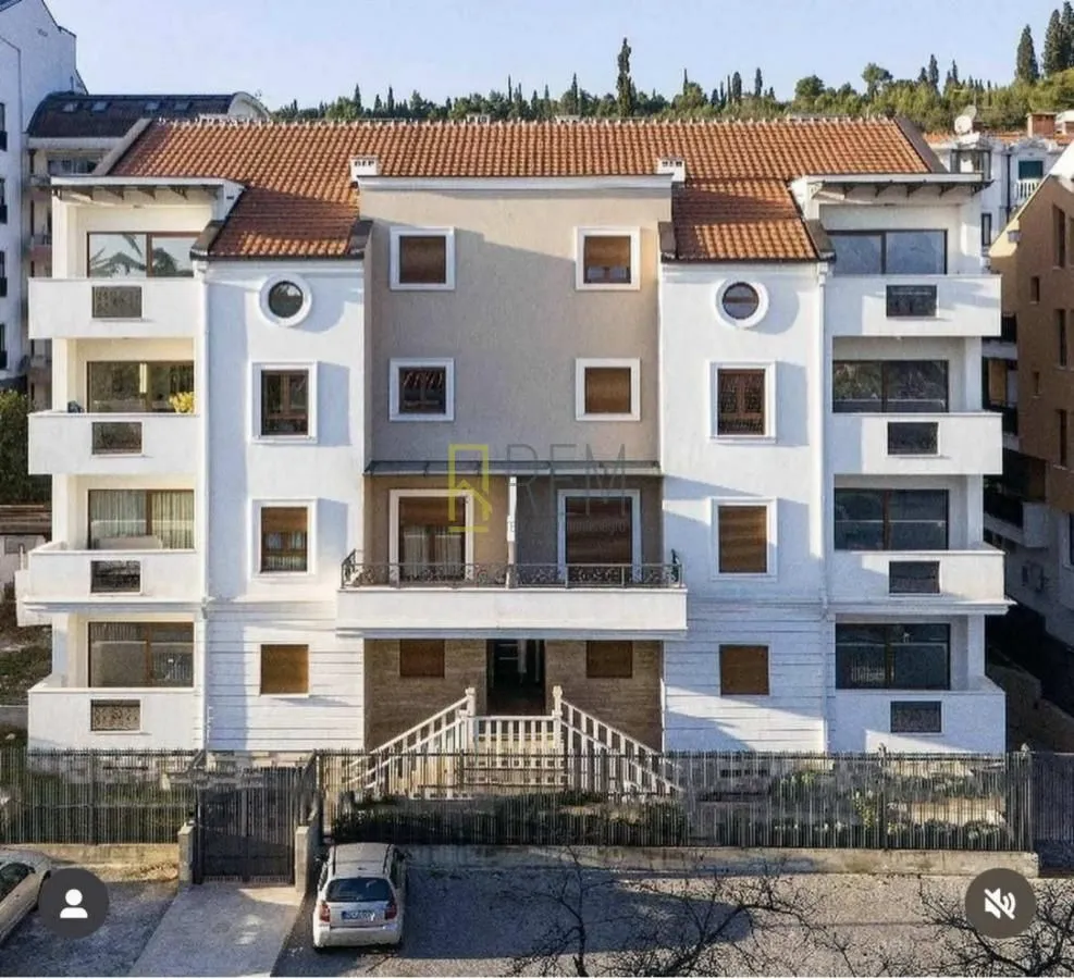 Prodaja, trosoban stan, 142m², Gorica C, Podgorica