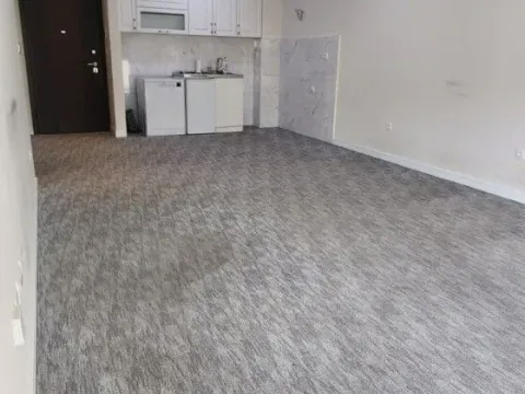 Izdavanje, trosoban stan, 80m², Kod Capital Plaze, Podgorica - image 7