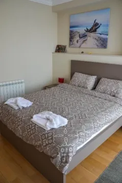Izdavanje, kuća, 176m², Marići, Tivat - image 9