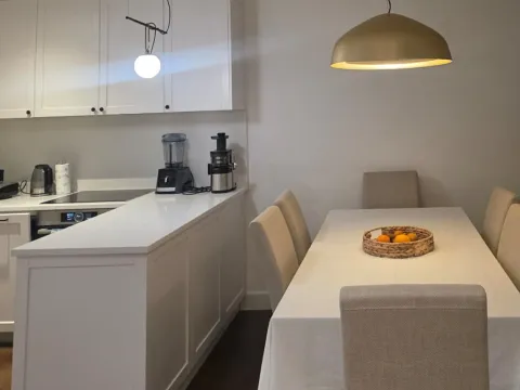 Izdavanje, dvosoban stan, 80m², Tivat, Crna Gora - image 3