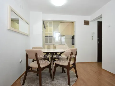 Izdavanje, dvosoban stan, 60m², Centar, Podgorica - image 3