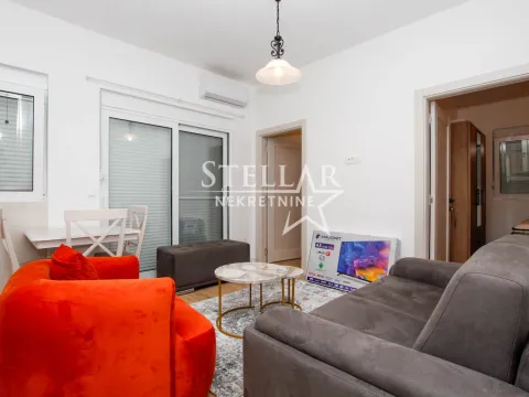 Izdavanje, stan, 45m², Pobrežje, Podgorica - image 1