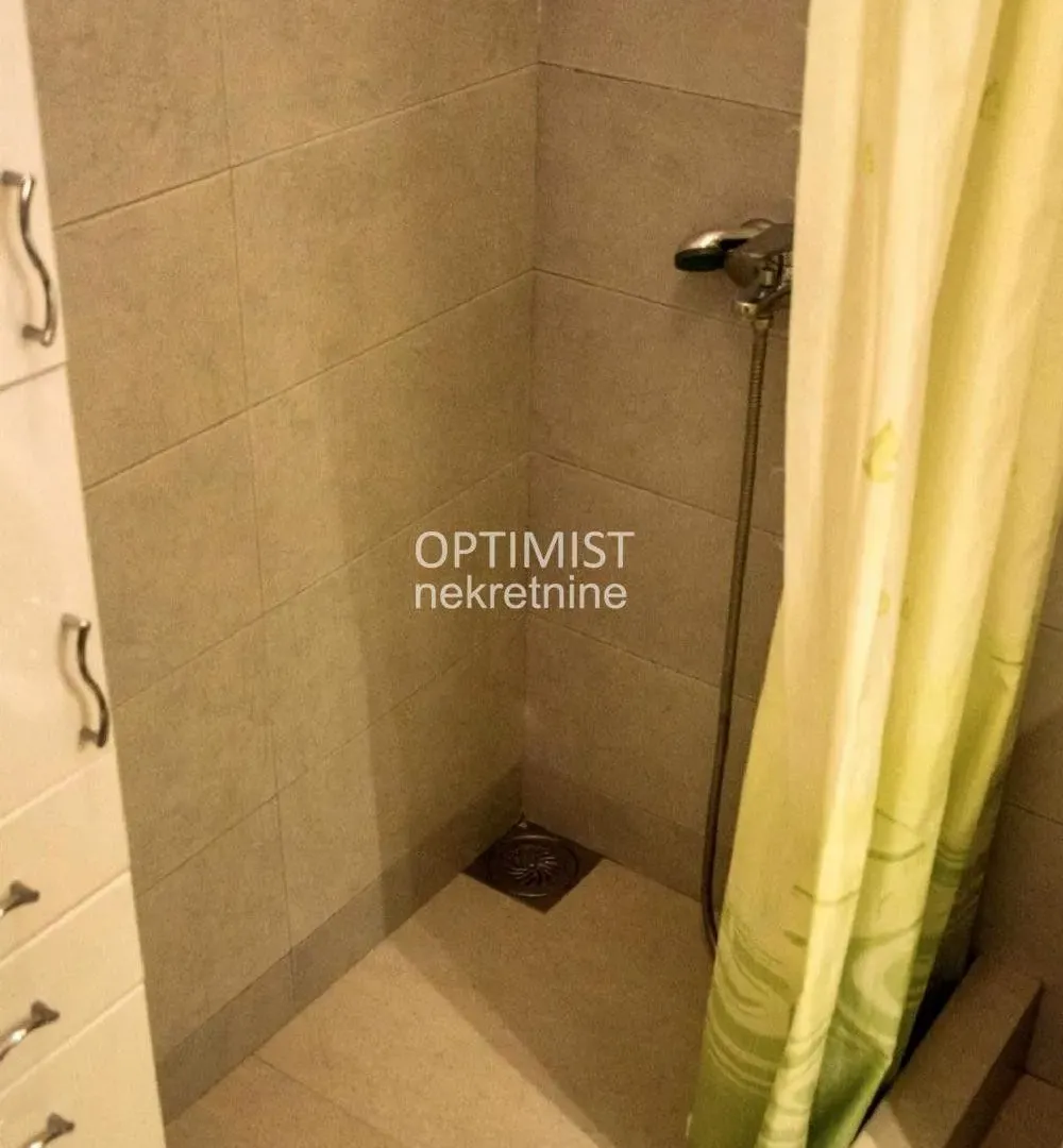 Prodaja, dvosoban stan, 57m², Petlovo Brdo, Beograd