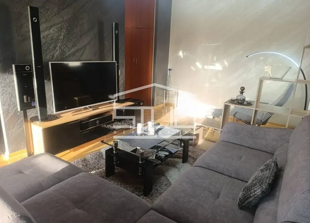 Sale, three bedroom apartment, 75m², Novi Beograd Blok 61, Novi Beograd Sve Podlokacije