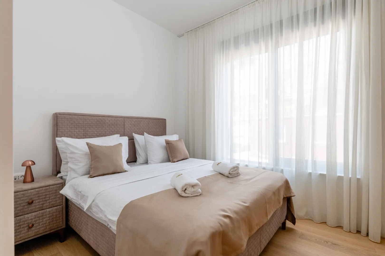 Rent, one bedroom apartment, 51m², Bečići, Budva