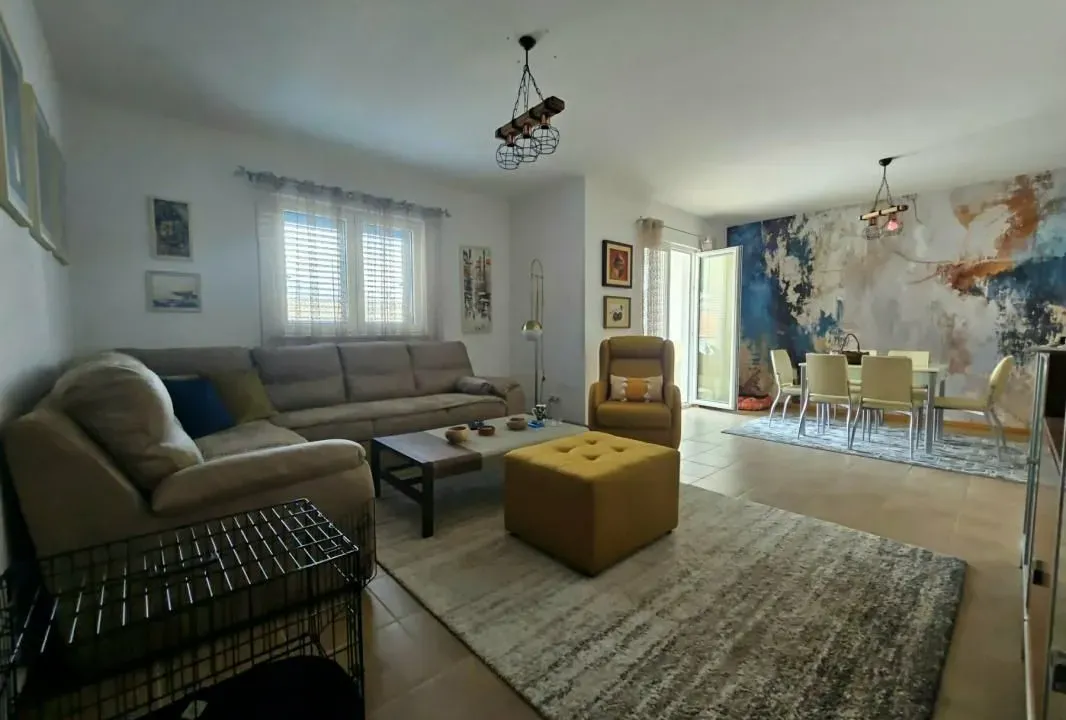 Sale, two bedroom apartment, 80m², Bečići, Budva