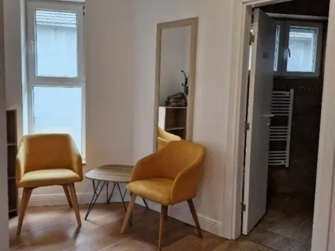 Izdavanje, poslovni prostor, 72m², Kalenić Pijaca, Vračar Sve Podlokacije - image 6