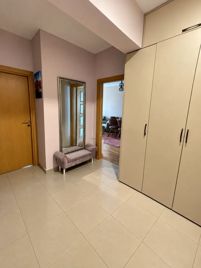 Prodaja, dvosoban stan, 68m², Stari Aerodrom, Podgorica