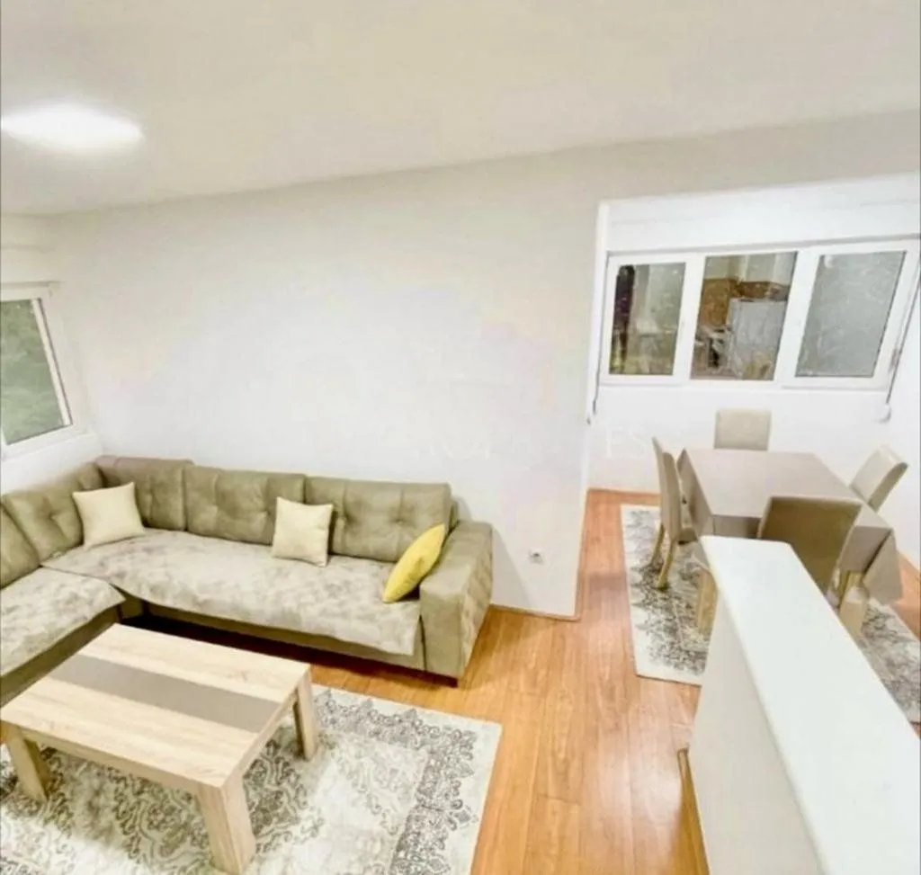 Rent, two bedroom apartment, 59m², Centar, Podgorica