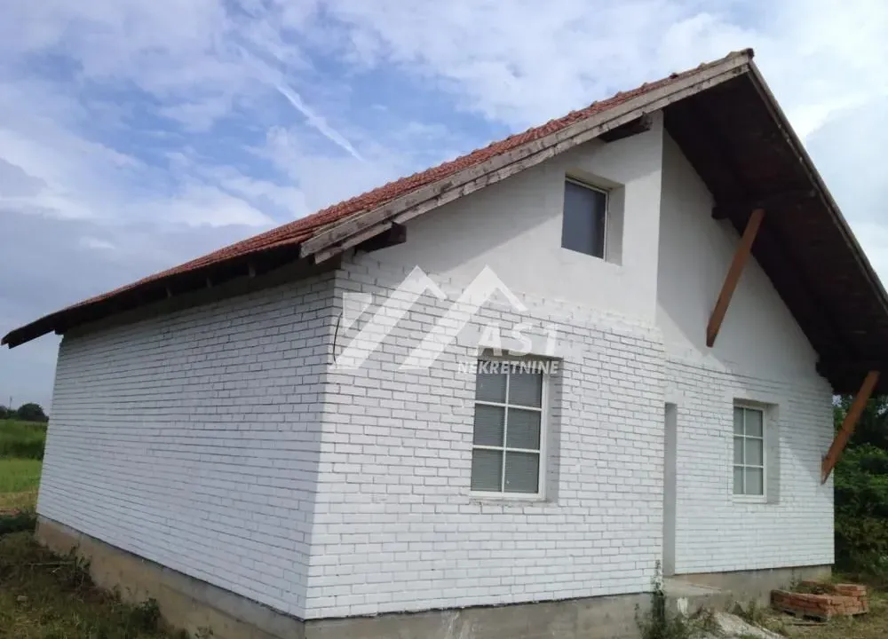 Izdavanje, kuća, 88m², Sadovi, Petrovaradin