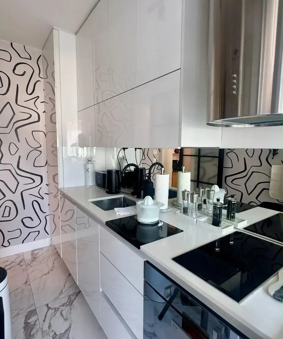 Izdavanje, jednosoban stan, 42m², Centar, Tivat