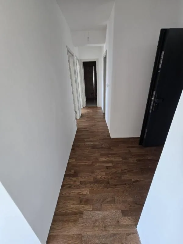 Sale, two bedroom apartment, 69m², Ilino, Bar
