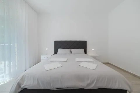 Izdavanje, jednosoban stan, 57m², Bečići, Budva - image 7