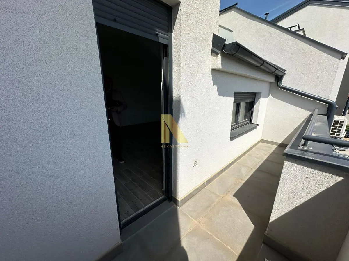 Prodaja, četvorosoban stan, 86m², Veternička rampa, Novi Sad Sve Podlokacije