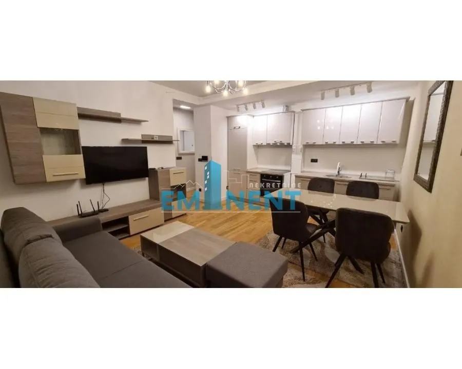 Izdavanje, stan, 34m², Vračar Sve Podlokacije, Beograd