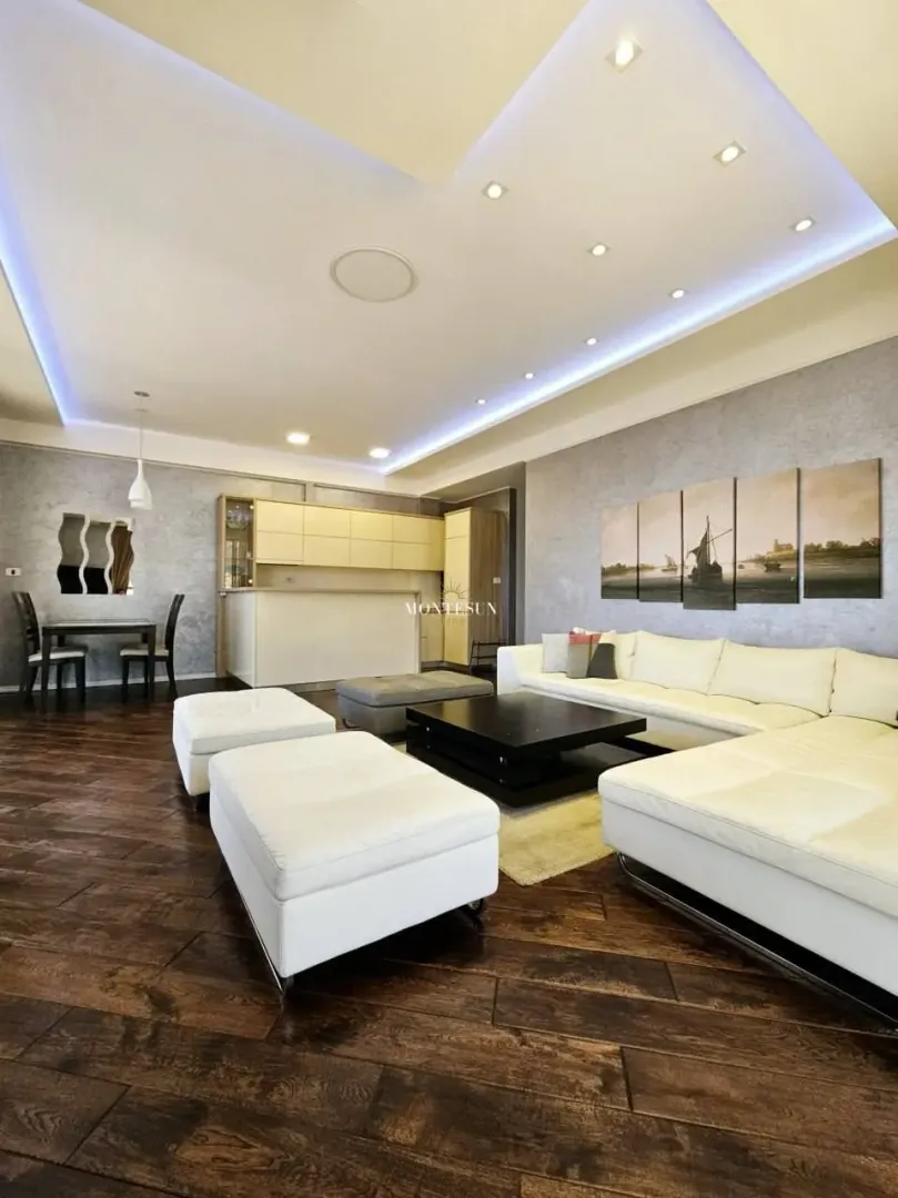 Rent, two bedroom apartment, 89m², Centar, Budva