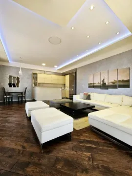 Rent, two bedroom apartment, 89m², Centar, Budva - image 24