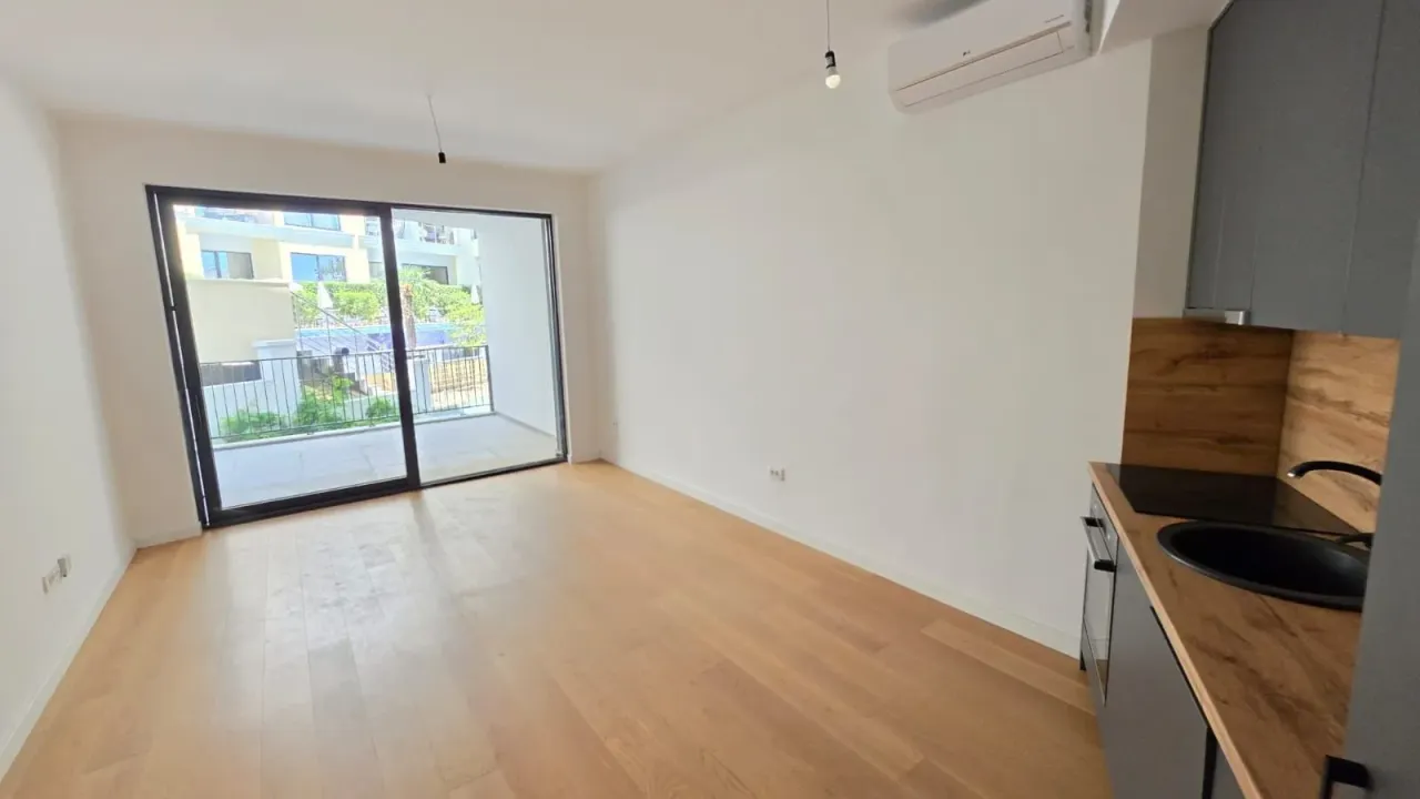 Sale, one bedroom apartment, 58m², Bečići, Budva