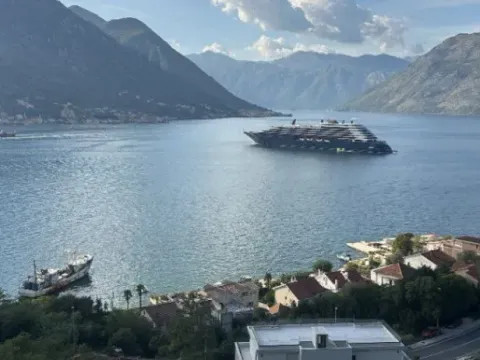 Prodaja, dvosoban stan, 75m², Dobrota, Kotor - image 11