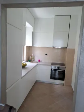 Rent, studio apartment, 51m², Centar, Tivat - image 3