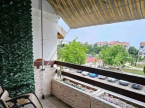 Sale, two bedroom apartment, 65m², Stari Aerodrom, Podgorica - image 11