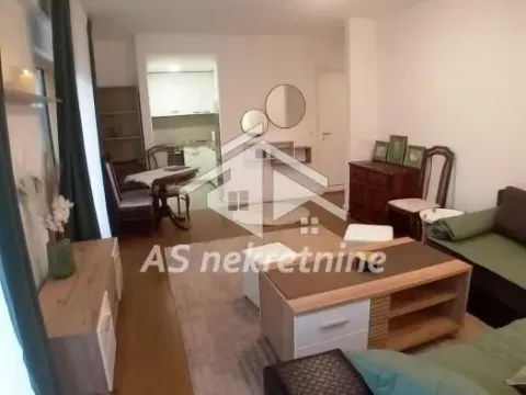 Izdavanje, dvosoban stan, 53m², Karaburma, Palilula Sve Podlokacije - image 3
