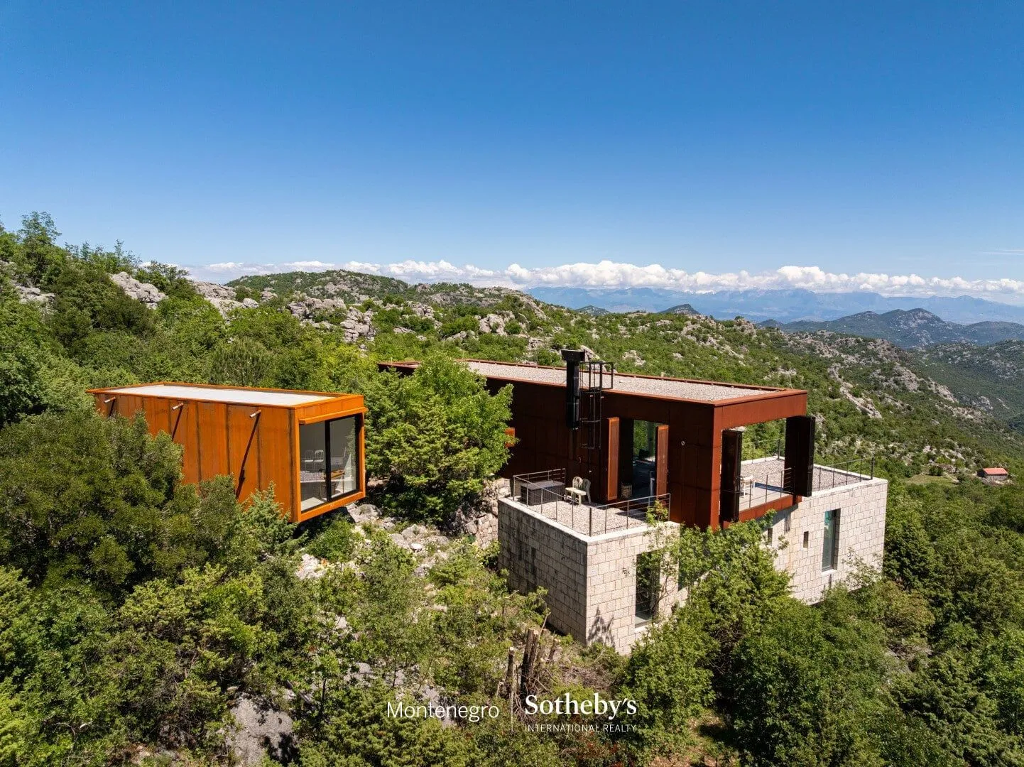 Prodaja, kuća, 250m², Đinovići, Cetinje