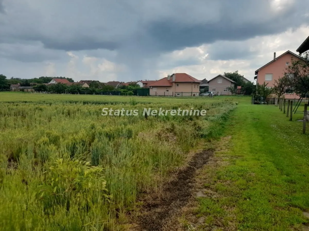Prodaja, plac, 686m², Futog, Novi Sad Sve Podlokacije