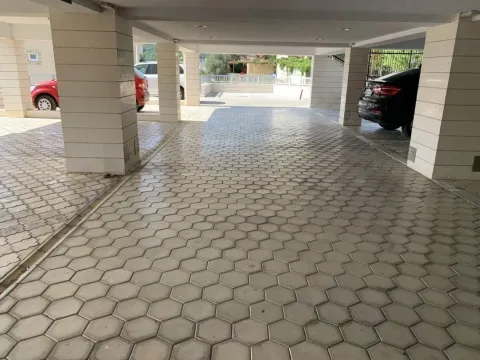 Sale, office space, 14m², Petrovac, Budva - image 1