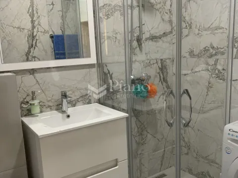 Rent, two bedroom apartment, 68m², Blok 5, Podgorica - image 12
