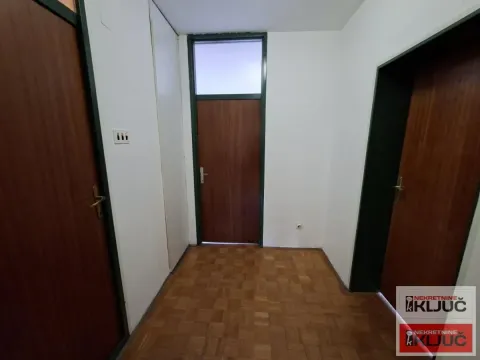 Prodaja, trosoban stan, 95m², Sajmište, Novi Sad - image 11