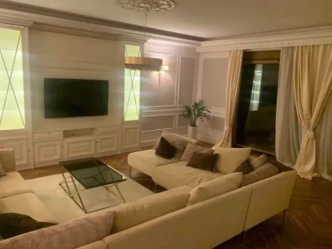 Izdavanje, dvosoban stan, 132m², Centar, Podgorica - image 3