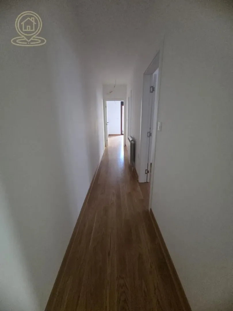 Prodaja, četvorosoban stan, 88m², Medijana, Niš