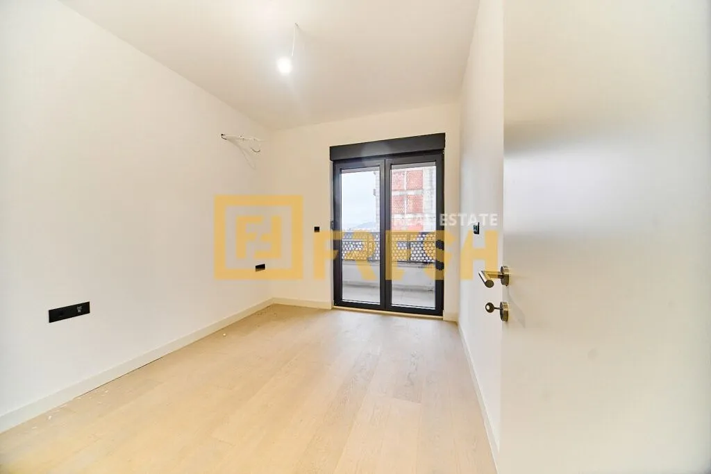 Prodaja, dvosoban stan, 63m², Krivi Most, Podgorica
