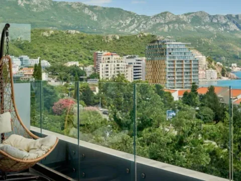 Sale, one bedroom apartment, 85m², Bečići, Budva - image 5