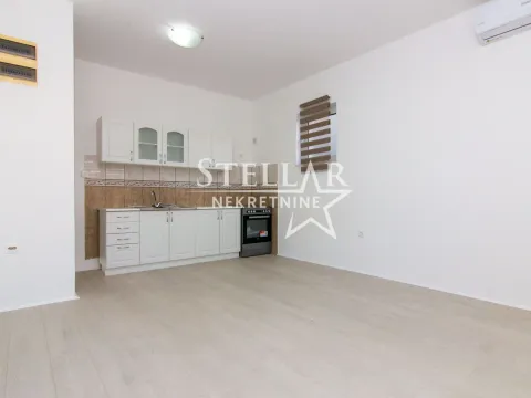 Izdavanje, jednosoban stan, 60m², Stari Aerodrom, Podgorica - image 4