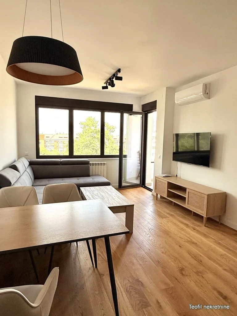 Rent, one bedroom apartment, 40m², Zemun Centar, Zemun Sve Podlokacije