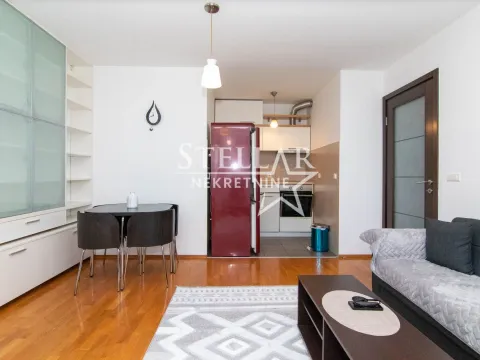 Rent, one bedroom apartment, 42m², Blok 9, Podgorica - image 2