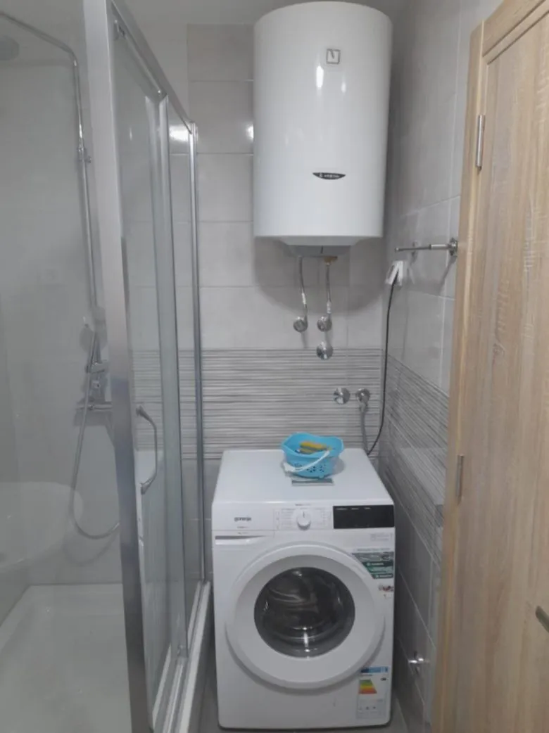 Izdavanje, jednosoban stan, 44m², Stari Aerodrom, Podgorica