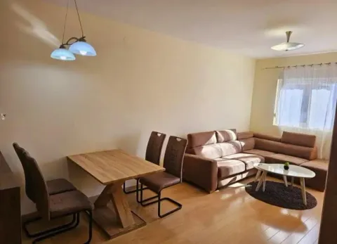 Izdavanje, jednosoban stan, 50m², City Kvart, Podgorica - image 10