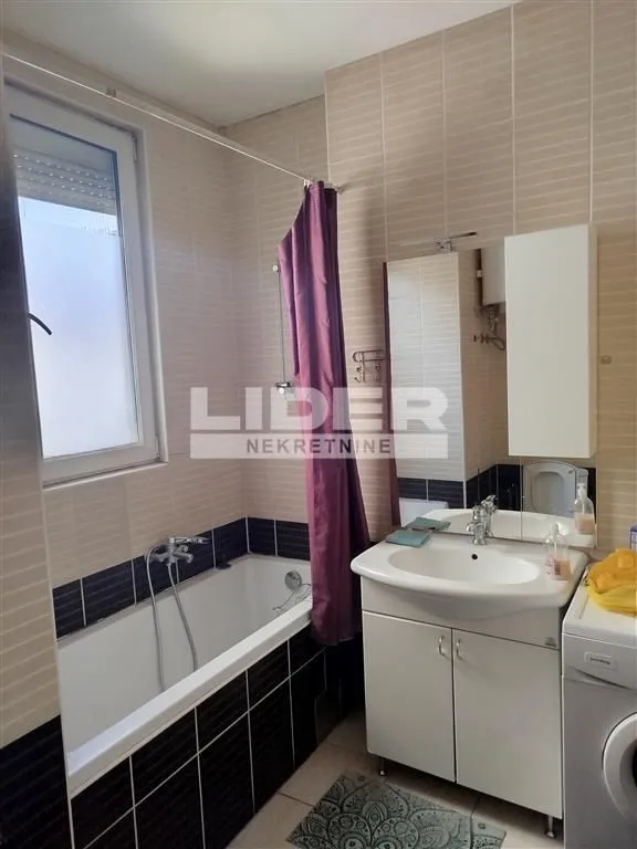 Rent, three bedroom apartment, 60m², Stari Grad, Beograd