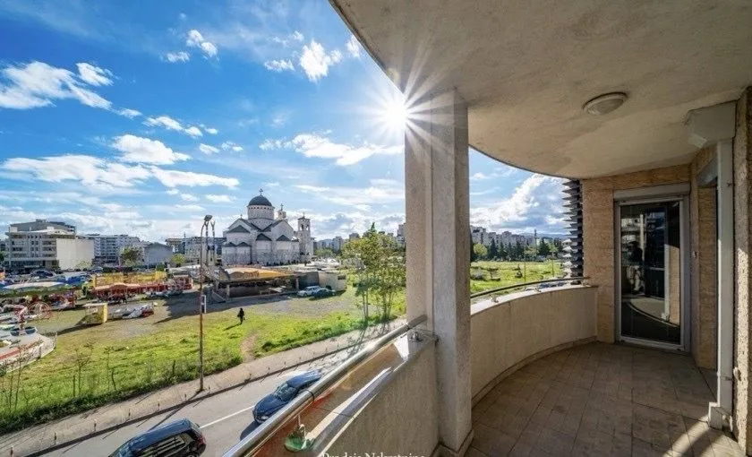 Rent, three bedroom apartment, 140m², Preko Morače, Podgorica