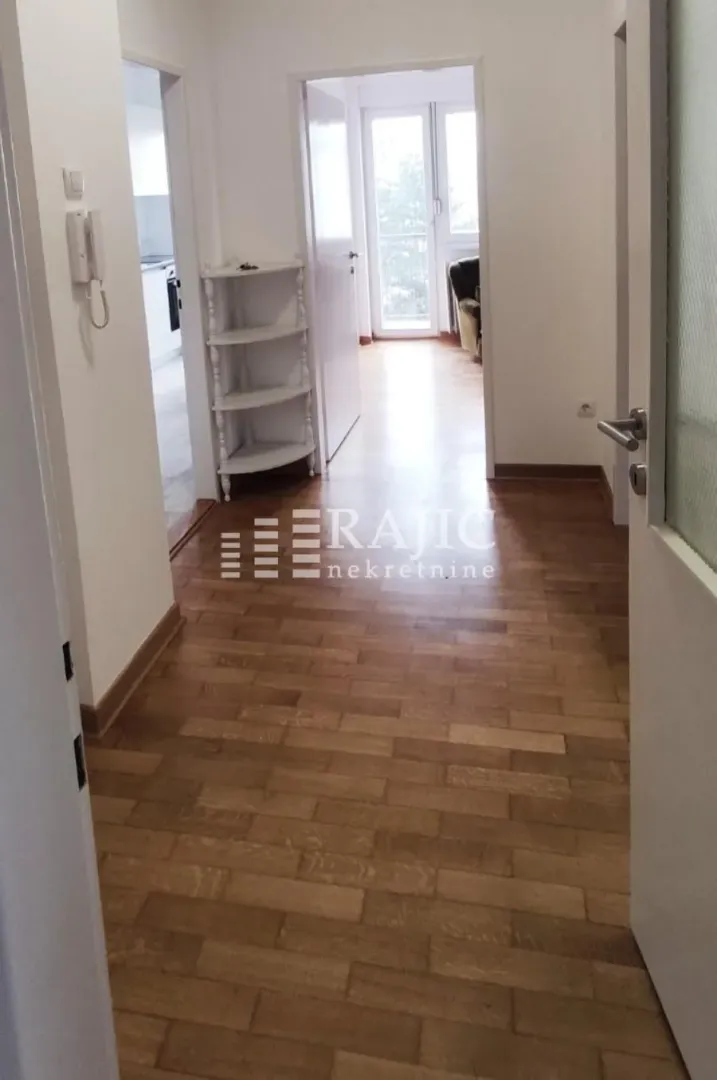 Rent, office space, 67m², Vračar Hram, Vračar Sve Podlokacije