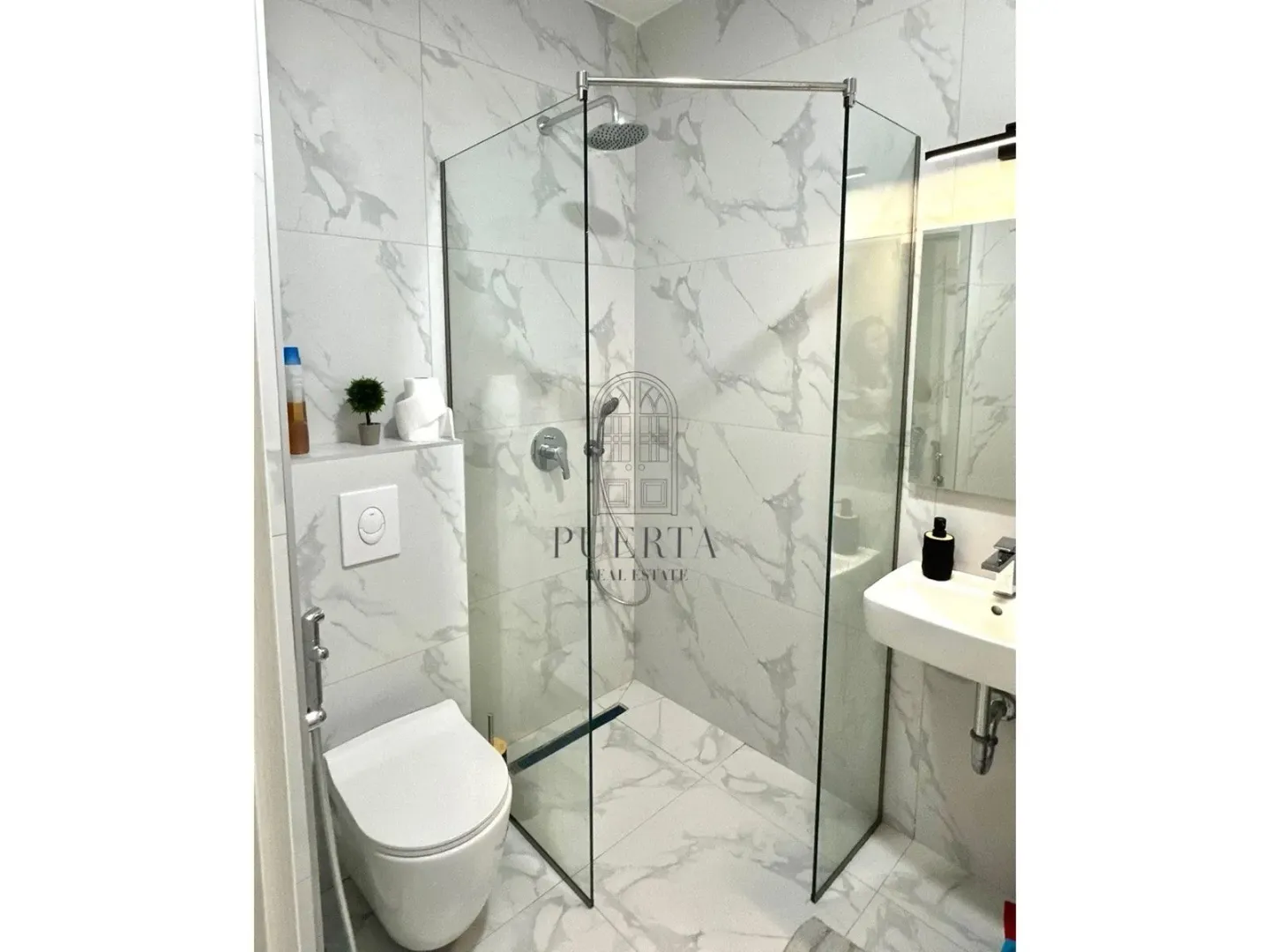 Rent, two bedroom apartment, 64m², Stari Aerodrom, Podgorica