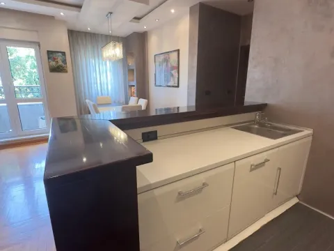 Izdavanje, četvorosoban stan, 97m², Zvezdara Sve Podlokacije, Beograd - image 6