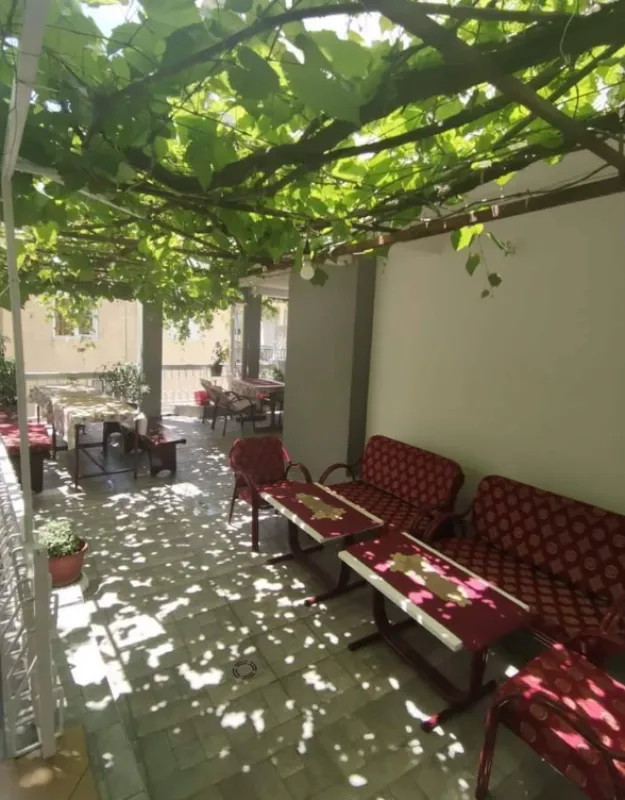 Prodaja, trosoban stan, 90m², Sutomore, Bar