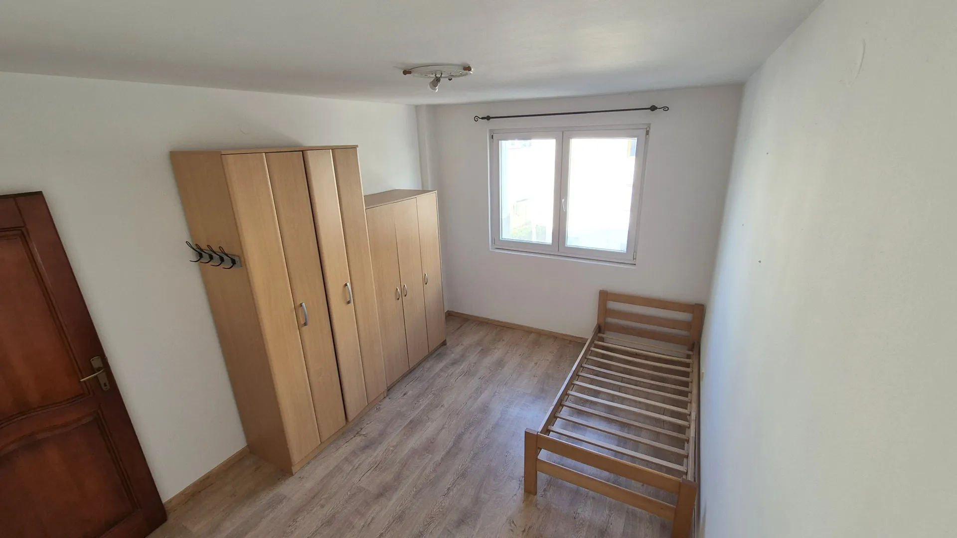 Prodaja, jednosoban stan, 57m², Ilino, Bar