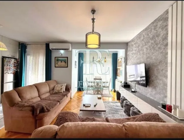 Prodaja, dvosoban stan, 66m², Zabjelo, Podgorica