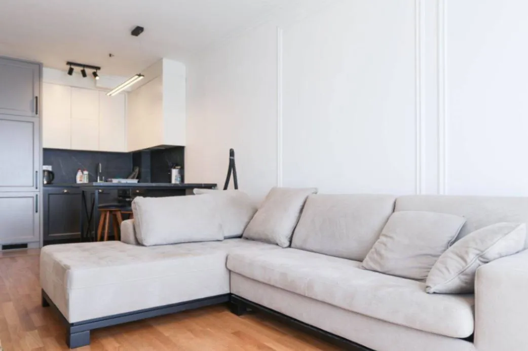 Izdavanje, jednosoban stan, 51m², Bečići, Budva