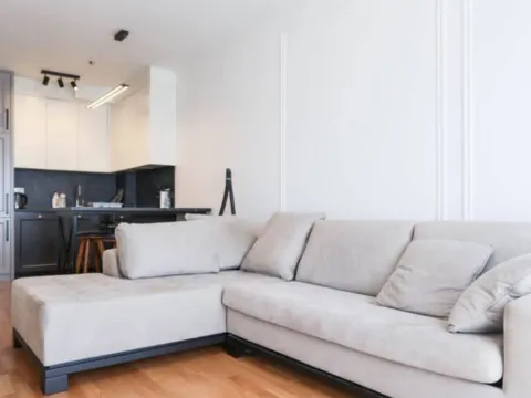 Izdavanje, jednosoban stan, 51m², Bečići, Budva